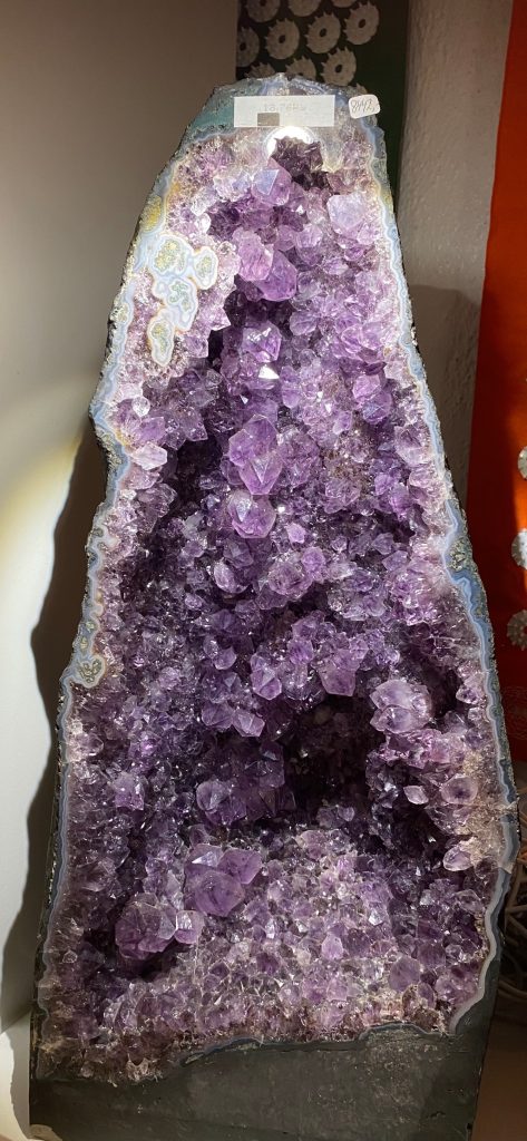 Ametistgrotta (18,76kg)