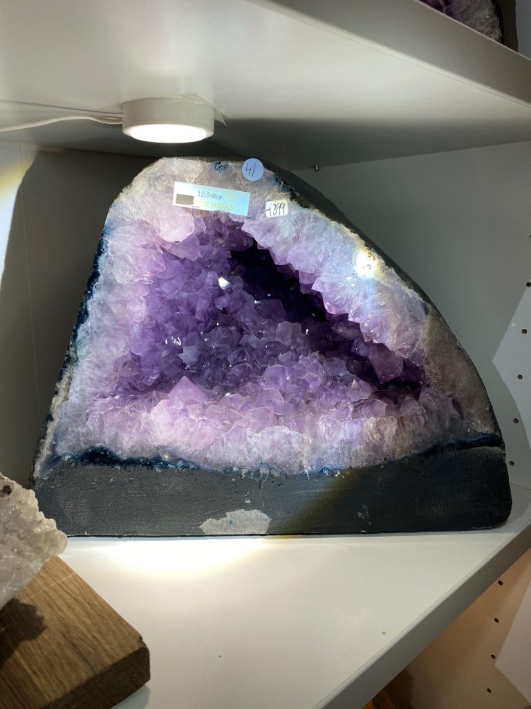 Ametistgrotta (12,94kg)