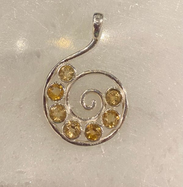 Spiral med kristaller ca 40 mm (Hängsmycke)