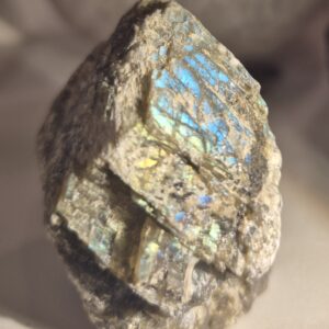 Labradorit (Rå mineral)