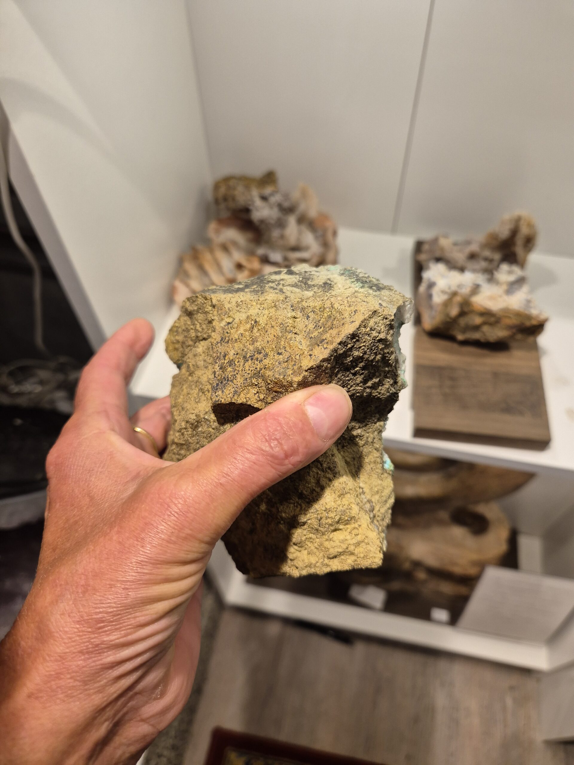 krysokolla från Sverige (Rå mineral) - Bild 3